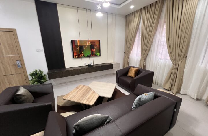 Chidubem 2-Bedroom Luxury Apartment at Lucy and Jacobs